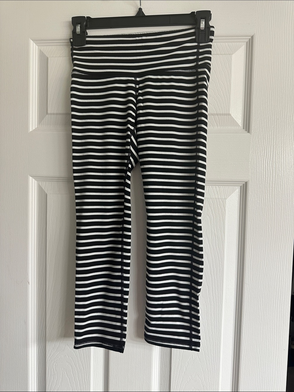Athleta Black and White Striped women’s Capri Leggings
